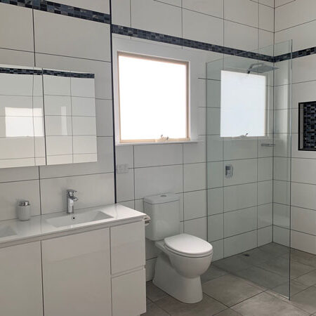Shared Bathroom with bath